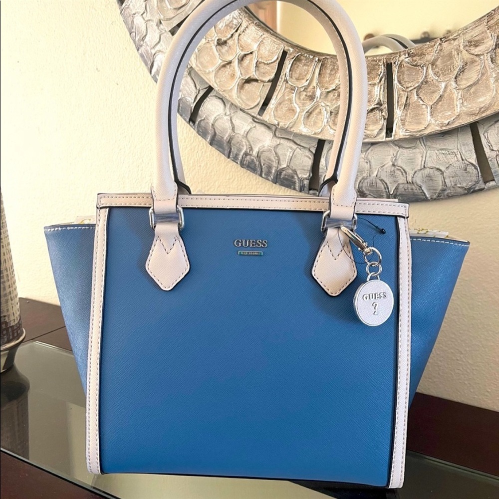 Guess Tote. Barely used.
